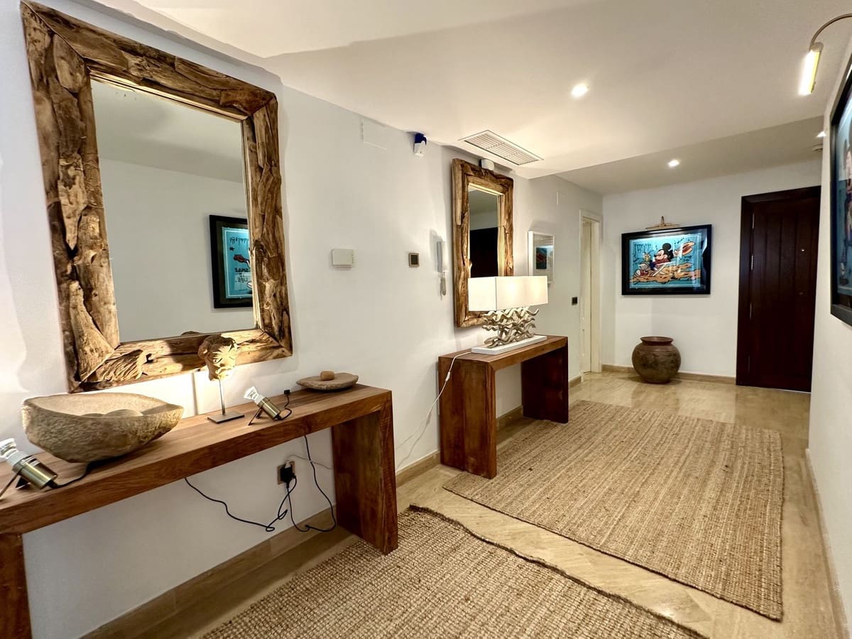 1 soveværelse Lejlighed til salg i Marbella med garage - € 695.000 (Ref: 8888146)