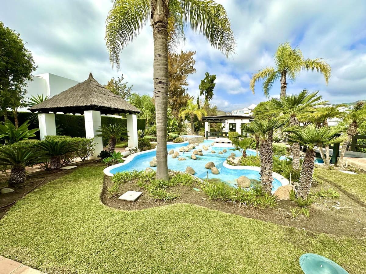 1 soveværelse Lejlighed til salg i Marbella med garage - € 695.000 (Ref: 8888146)