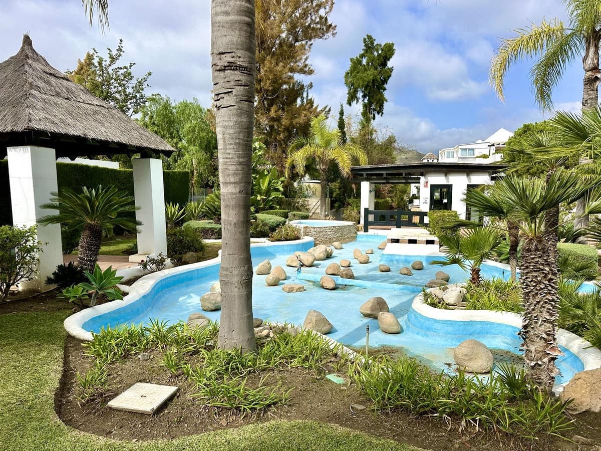 1 soveværelse Lejlighed til salg i Marbella med garage - € 695.000 (Ref: 8888146)