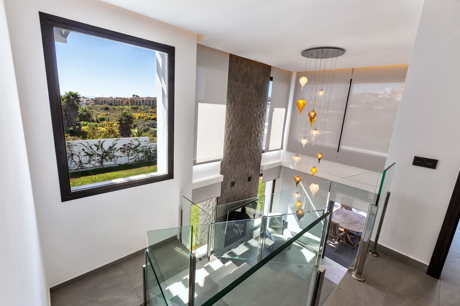 Chalet de 6 habitaciones en El Paraiso en venta - 2.499.000 € (Ref: 8888153)