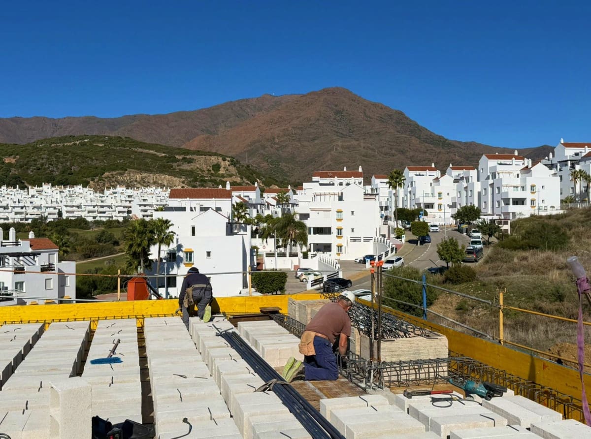 3 soverom Villa til salgs i Estepona med svømmebasseng - € 1 800 000 (Ref: 8911734)