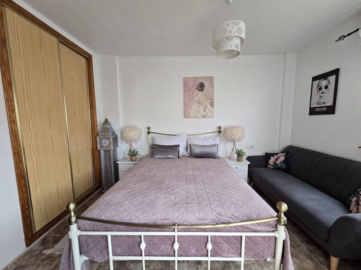 3 makuuhuone Huoneisto myytävänä paikassa Los Altos - 192 000 € (Ref: 8911745)