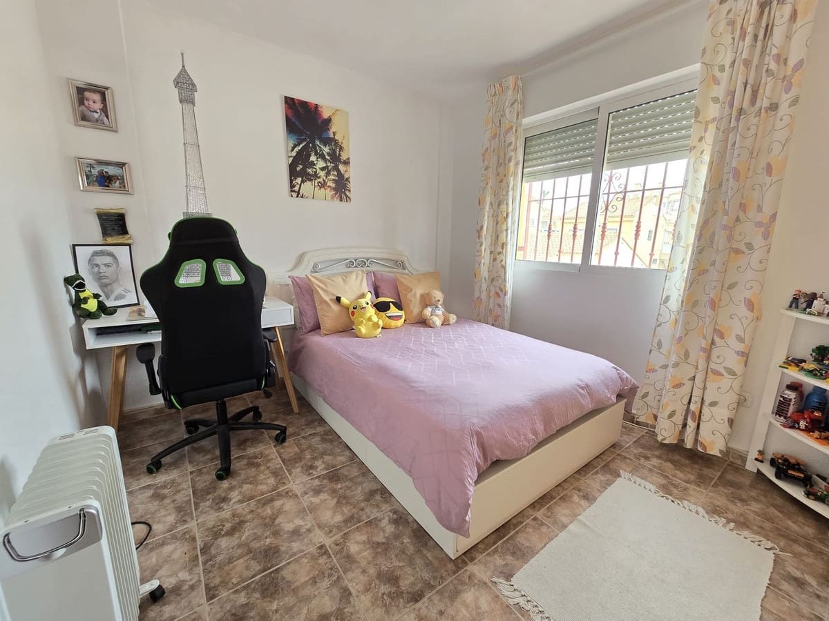 3 makuuhuone Huoneisto myytävänä paikassa Los Altos - 192 000 € (Ref: 8911745)