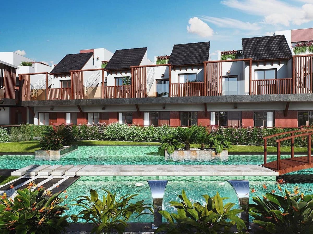 Bungalow de 2 habitaciones en Pilar de la Horadada en venta con piscina garaje - 253.900 € (Ref: 8911752)