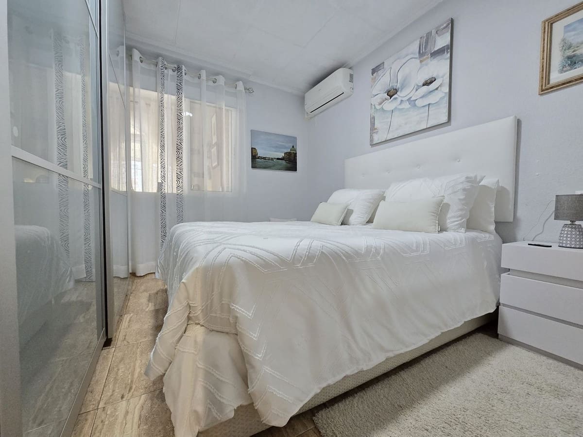 2 soveværelse Bungalow til salg i San Luis - € 145.000 (Ref: 8911755)