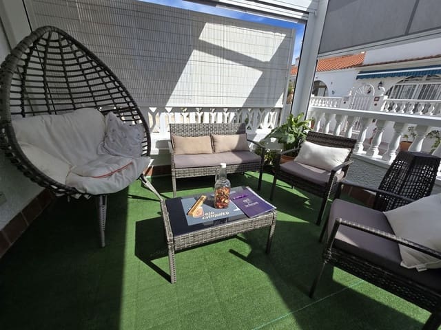 2 quarto Bungalow para venda em San Luis, Torrevieja - 145 000 € (Ref: 8911755)