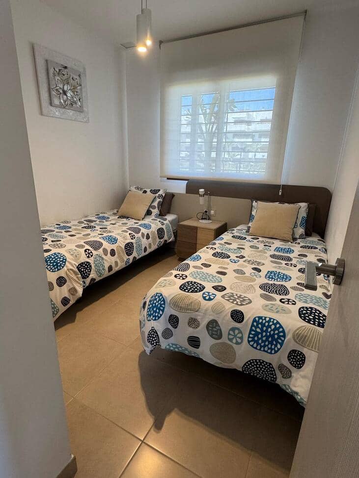 Apartamento de 2 habitaciones en Cabo Roig en venta - 239.900 € (Ref: 8911798)