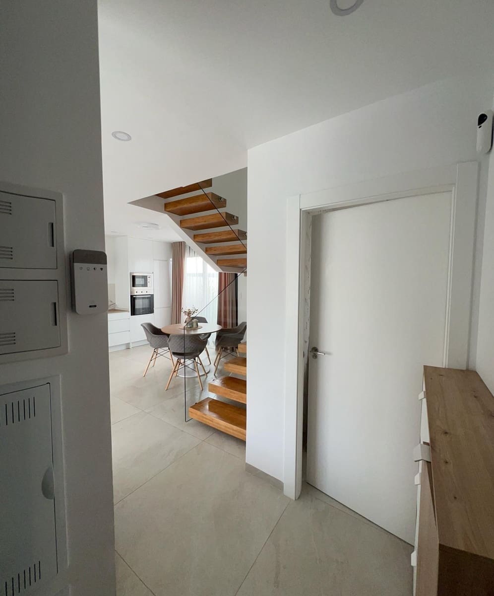 2 bedroom Villa for sale in Benijofar with pool - € 365,000 (Ref: 8911802)