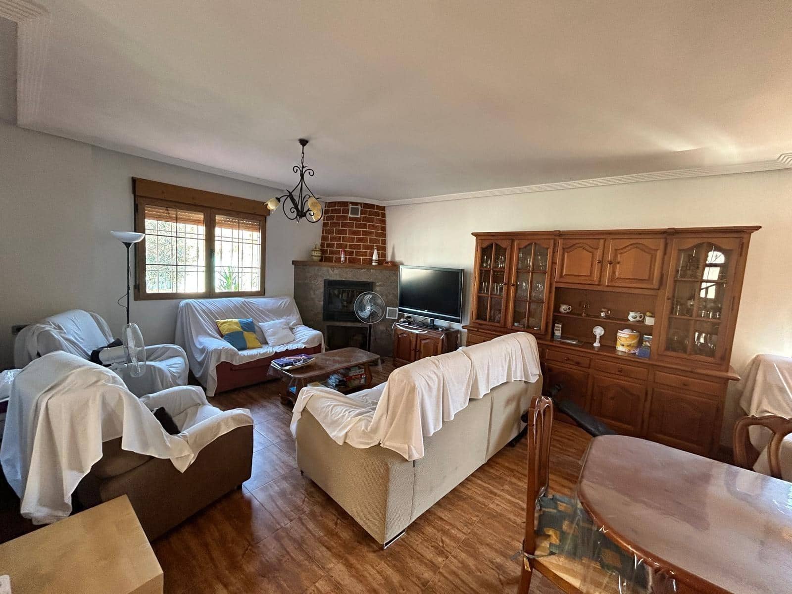 4 soveværelse Villa til salg i Bahia Bella med swimmingpool garage - € 290.000 (Ref: 8911814)