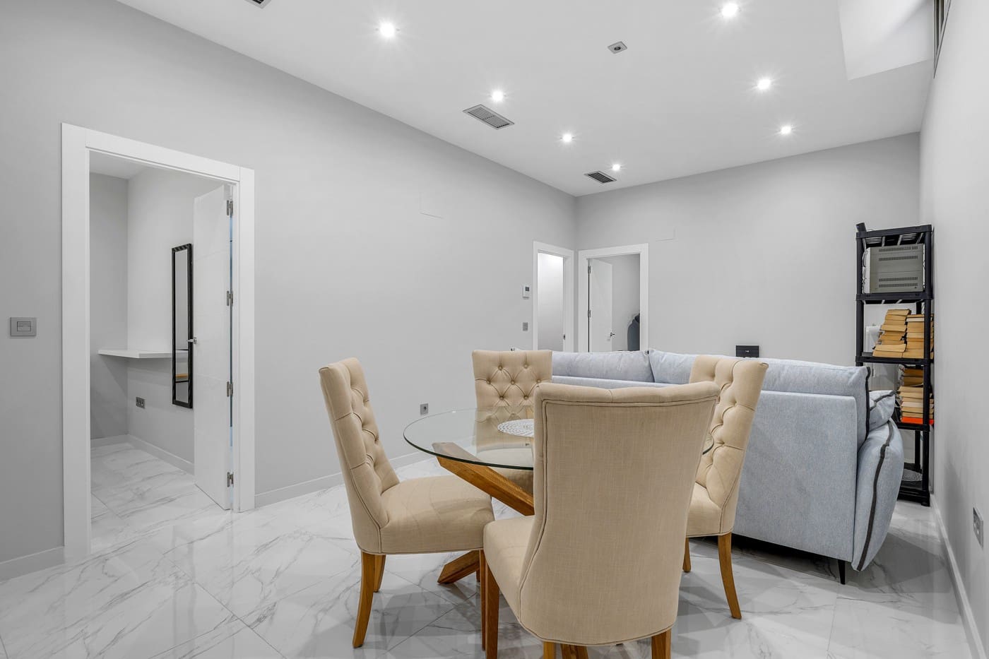 4 bedroom Villa for sale in Orihuela Costa with pool - € 449,000 (Ref: 8911828)