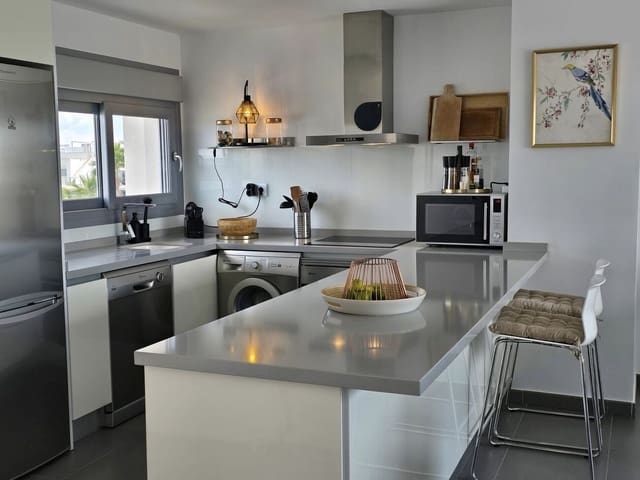 2 bedroom Penthouse for sale in Entre Naranjos, Orihuela with pool - € 239,000 (Ref: 8911858)