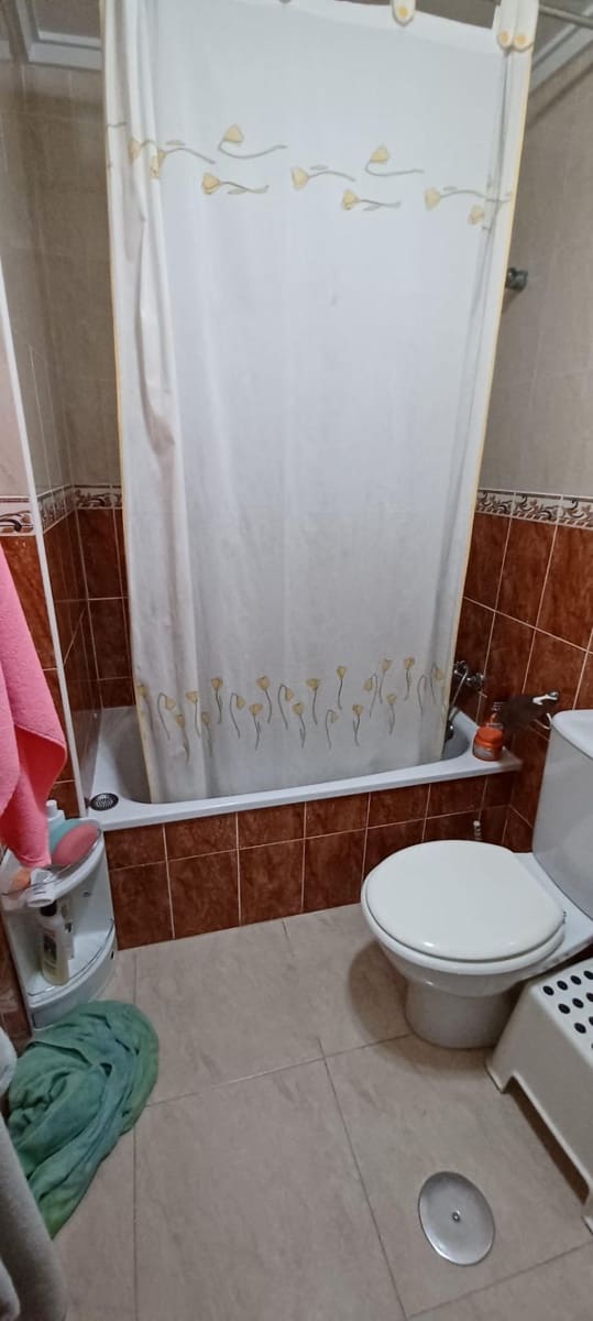 3 slaapkamer Penthouse te koop in Torrevieja - € 180.000 (Ref: 8911874)