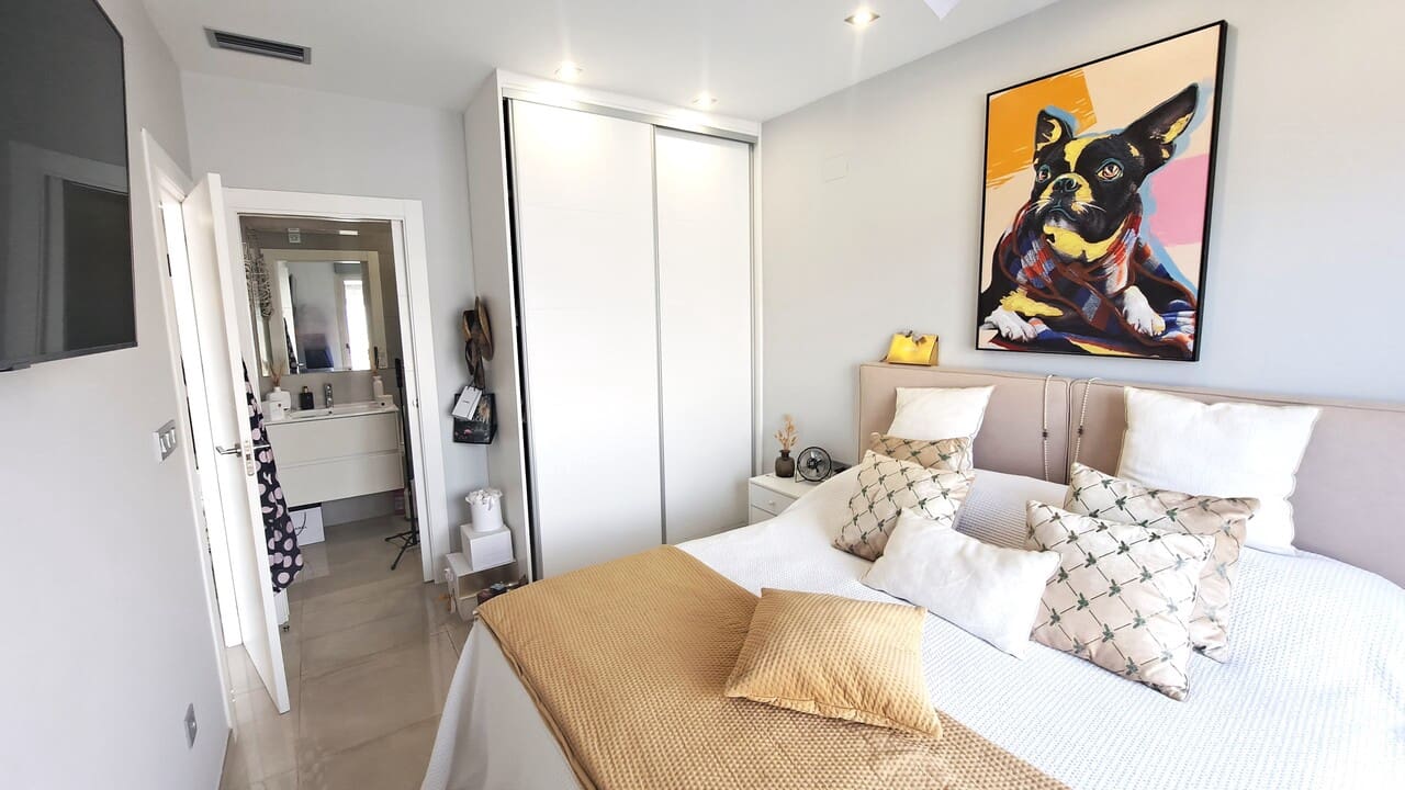 3 bedroom Villa for sale in Orihuela Costa with pool garage - € 369,950 (Ref: 8911884)