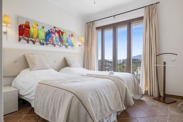 5 soverom Hus til salgs i Benahavís pueblo, Benahavís med svømmebasseng garasje - € 995 000 (Ref: 8913032)