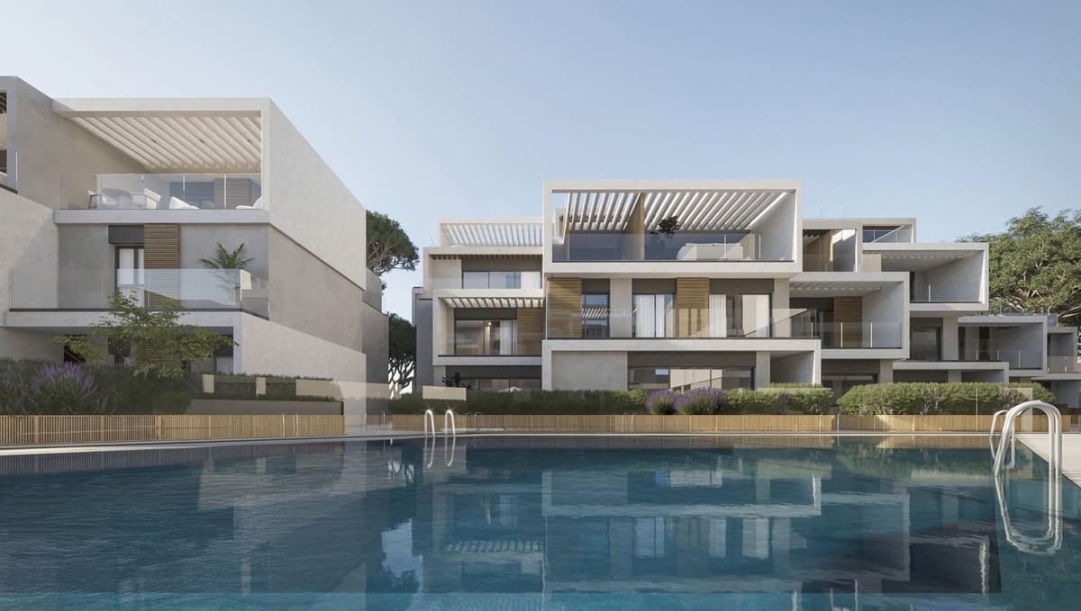 Apartamento de 2 habitaciones en Marbella en venta con piscina - 785.000 € (Ref: 8915184)