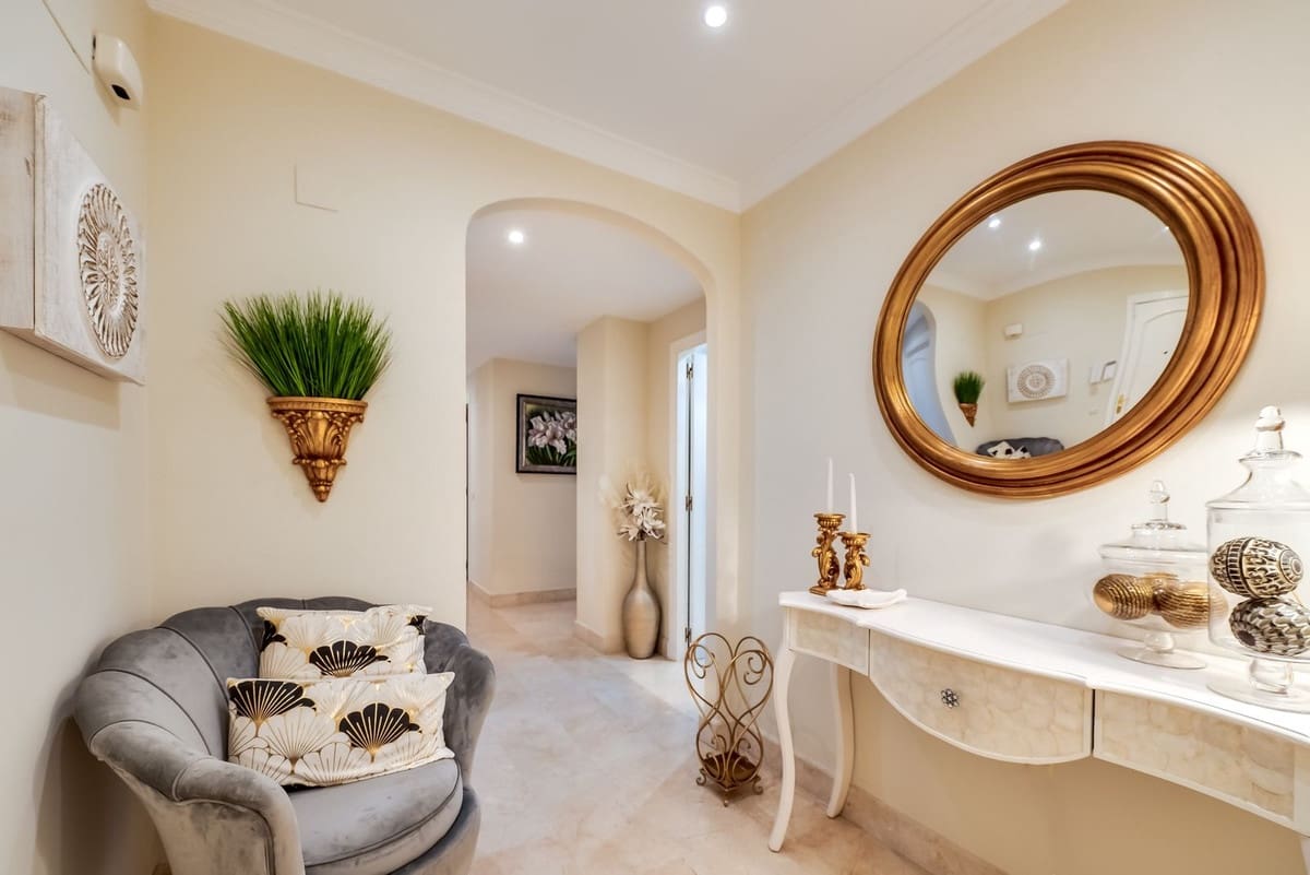 Apartamento de 3 habitaciones en Elviria en venta - 530.000 € (Ref: 8915201)