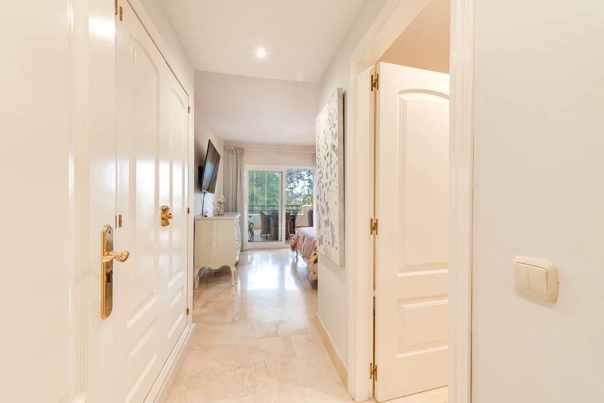 Apartamento de 3 habitaciones en Elviria en venta - 530.000 € (Ref: 8915201)