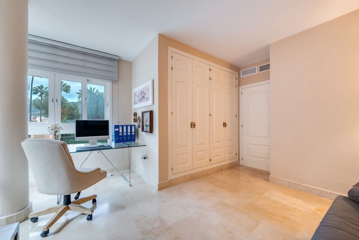 Apartamento de 3 habitaciones en Elviria en venta - 530.000 € (Ref: 8915201)