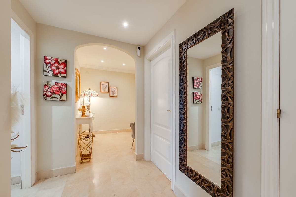 Apartamento de 3 habitaciones en Elviria en venta - 530.000 € (Ref: 8915201)