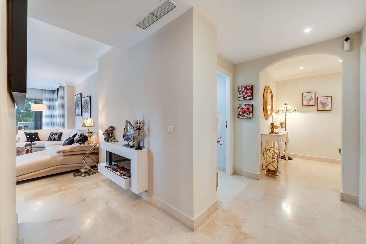 Apartamento de 3 habitaciones en Elviria en venta - 530.000 € (Ref: 8915201)