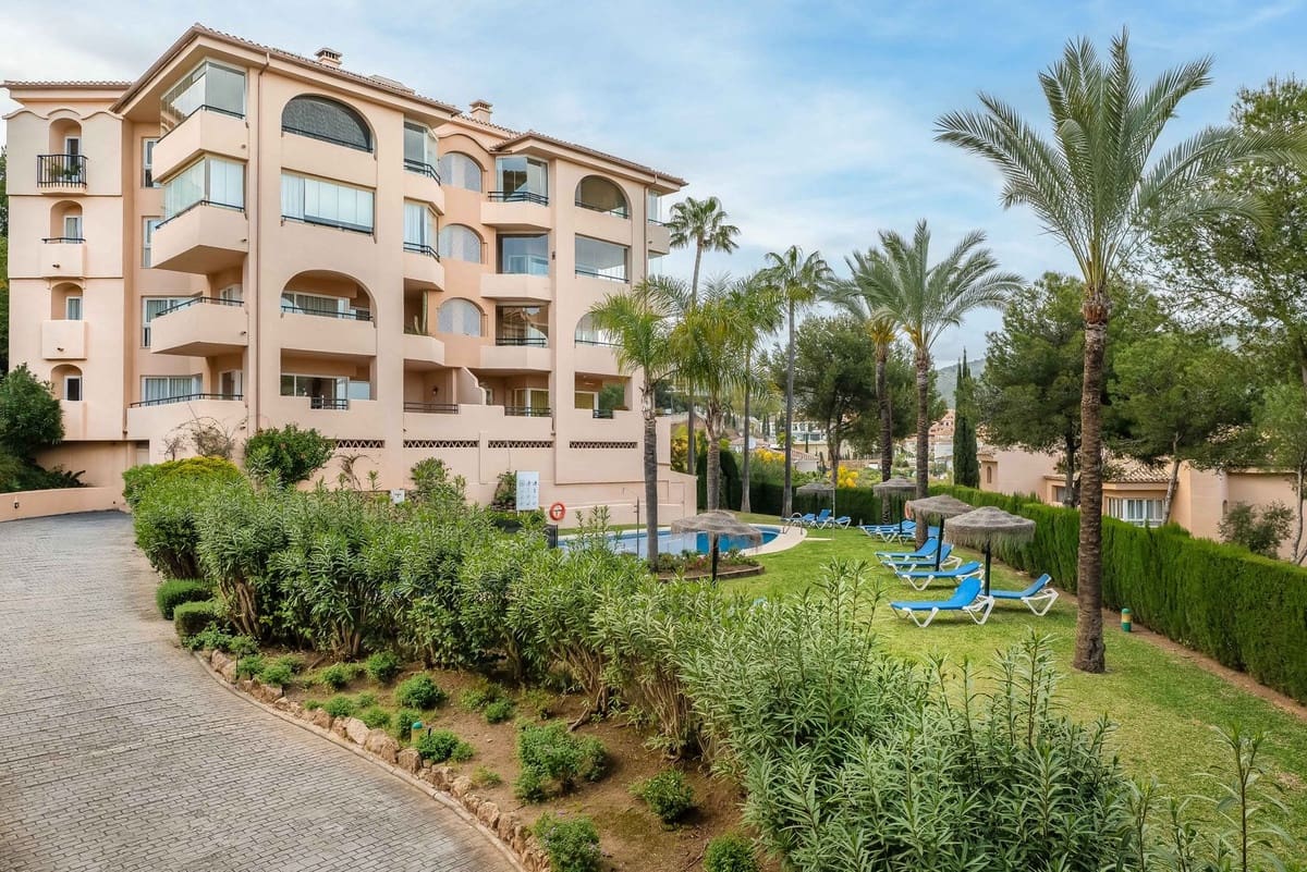 Apartamento de 3 habitaciones en Elviria en venta - 530.000 € (Ref: 8915201)