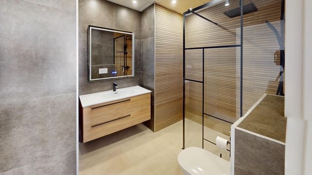 Apartamento de 3 habitaciones en Pilar de la Horadada ciudad, Pilar de la Horadada en venta - 235.000 € (Ref: 8916619)