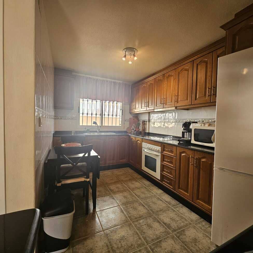 3 soveværelse Villa til salg i Guardamar del Segura med swimmingpool garage - € 299.900 (Ref: 8917946)