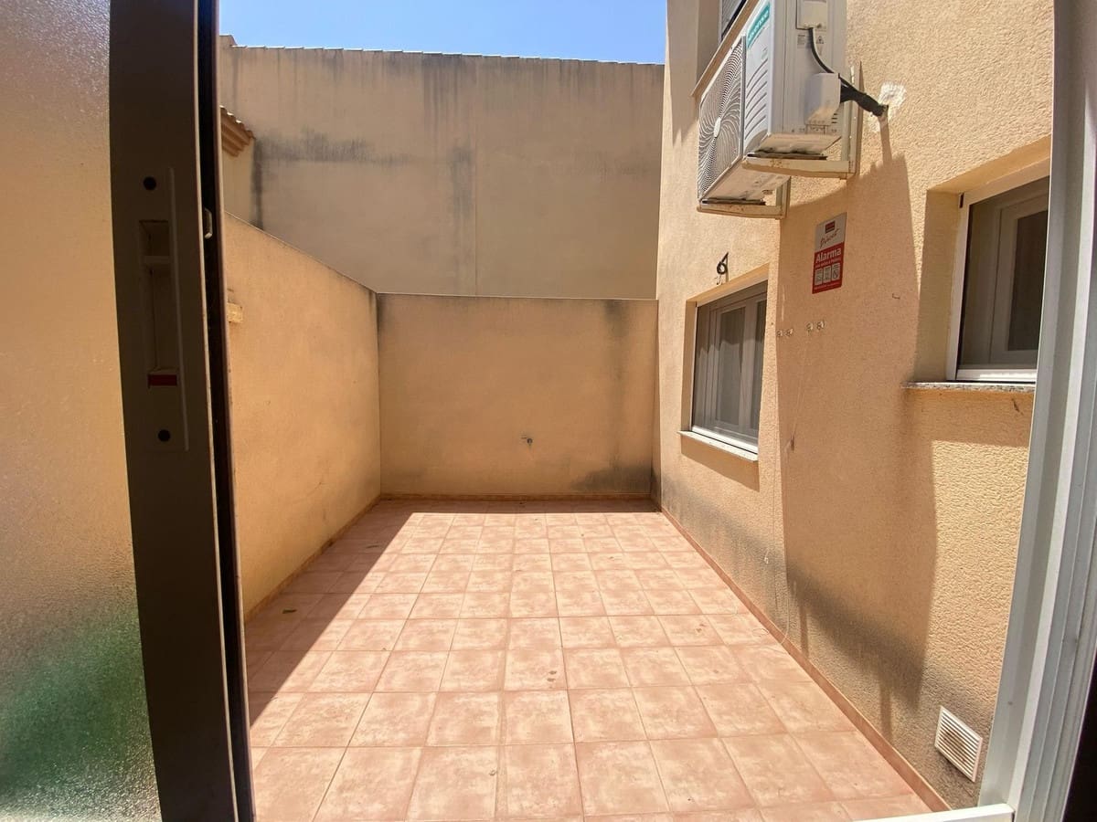 3 soveværelse Byhus til salg i Roldan med garage - € 191.000 (Ref: 8917971)