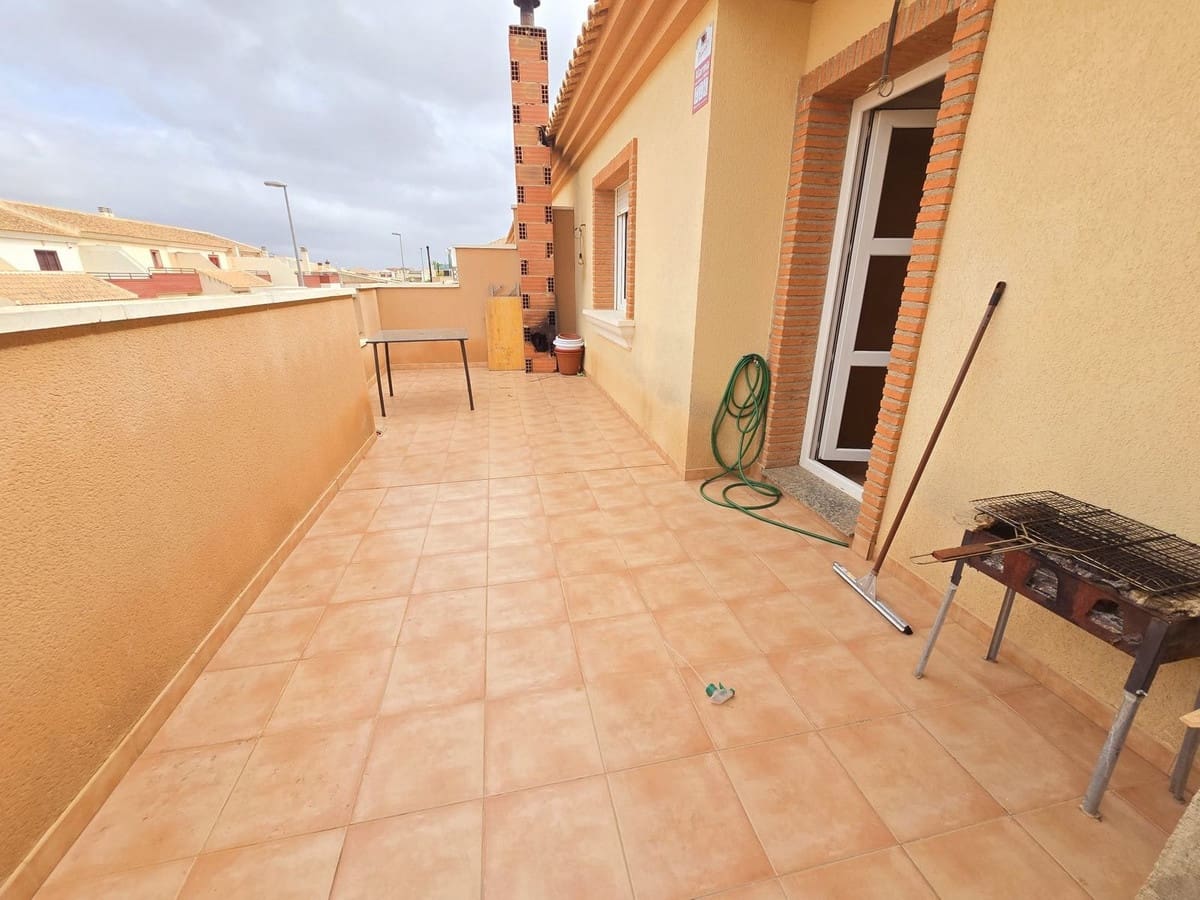 3 soveværelse Byhus til salg i Roldan med garage - € 191.000 (Ref: 8917971)