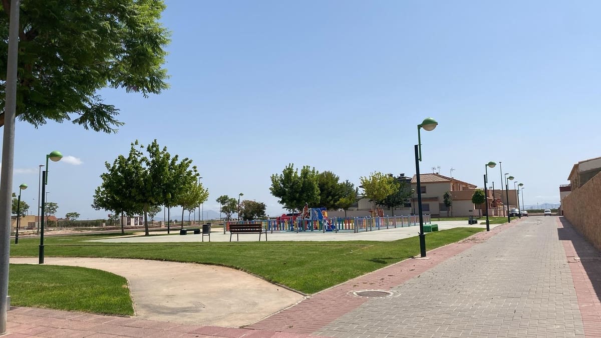 3 soveværelse Byhus til salg i Roldan med garage - € 191.000 (Ref: 8917971)