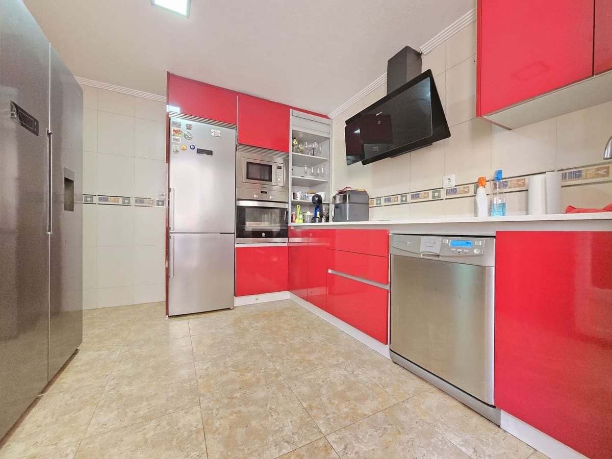 3 soverom Hus til salgs i Roldan med garasje - € 191 000 (Ref: 8917971)