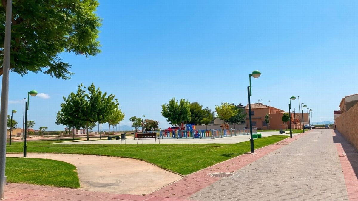 3 bedroom Townhouse for sale in Roldan with garage - € 191,000 (Ref: 8917971)