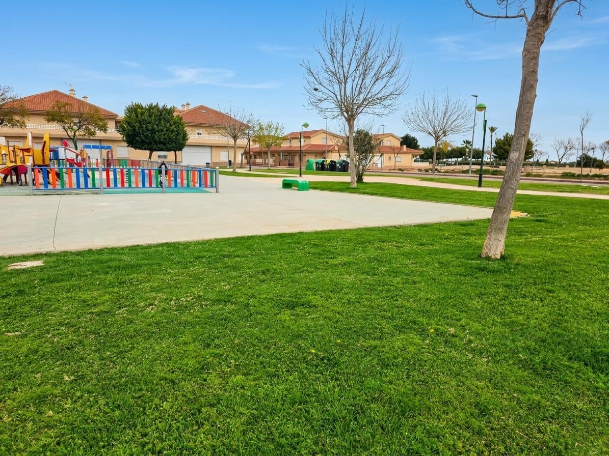3 bedroom Townhouse for sale in Roldan with garage - € 191,000 (Ref: 8917971)