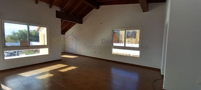 3 chambre Villa/Maison à vendre à Triquivijate, Antigua avec garage - 310 000 € (Ref: 8926311)