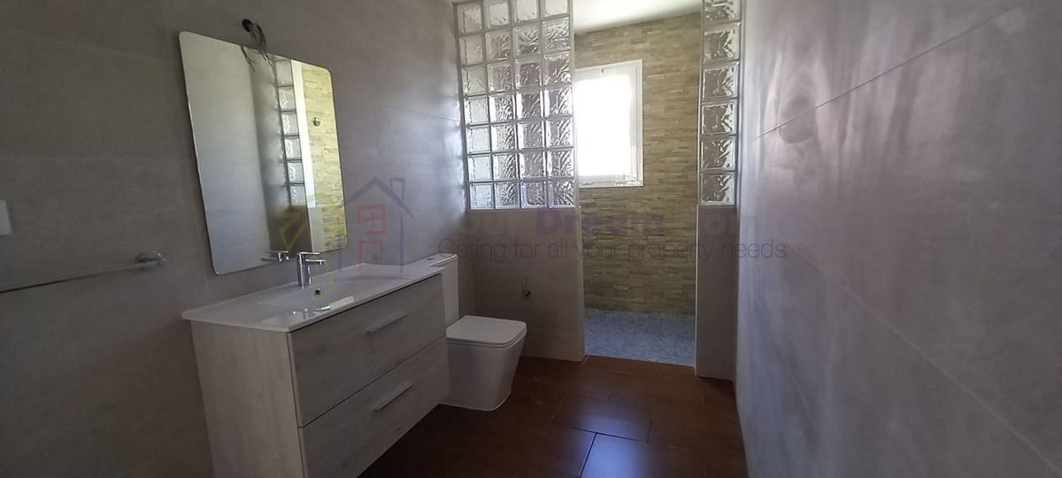 3 bedroom Villa for sale in Triquivijate with garage - € 310,000 (Ref: 8926311)