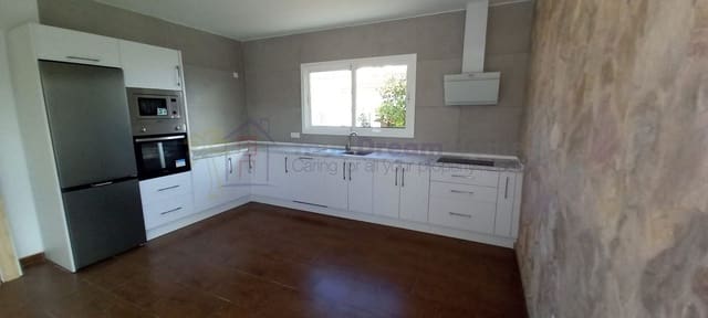 3 soverom Villa til salgs i Triquivijate, Antigua med garasje - € 310 000 (Ref: 8926311)