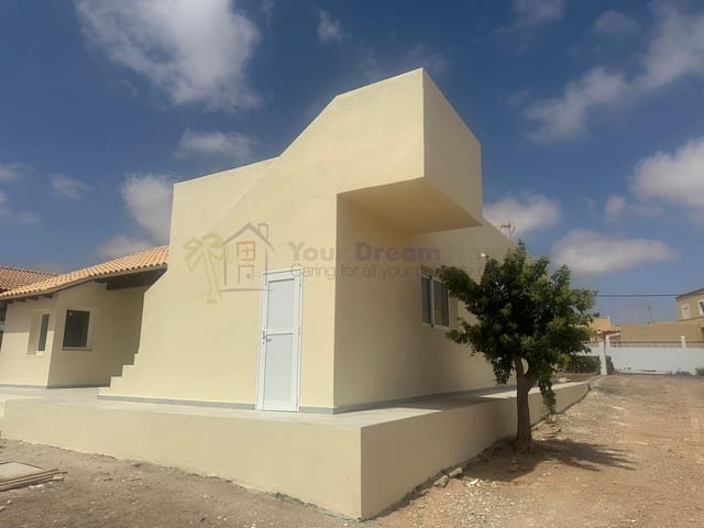 3 slaapkamer Villa te koop in Triquivijate, Antigua met garage - € 310.000 (Ref: 8926311)