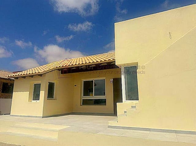 3 slaapkamer Villa te koop in Triquivijate, Antigua met garage - € 310.000 (Ref: 8926311)