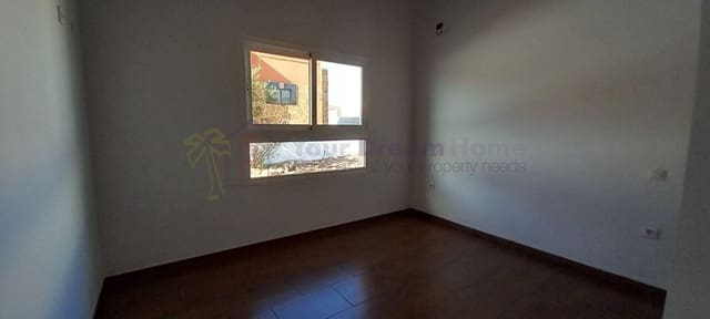 3 slaapkamer Villa te koop in Triquivijate, Antigua met garage - € 310.000 (Ref: 8926311)