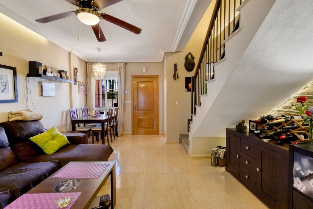 3 bedroom Townhouse for sale in Torrevieja - € 228,000 (Ref: 8926318)