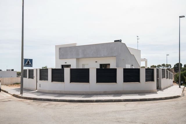 3 quarto Moradia para venda em Pinar de Campoverde, Pilar de la Horadada com garagem - 431 800 € (Ref: 8926336)