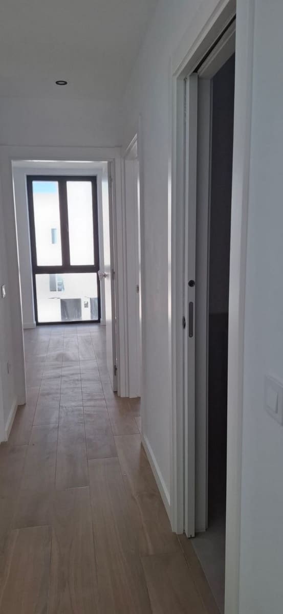 3 bedroom Semi-detached Villa for sale in Corralejo with pool - € 395,000 (Ref: 8926389)