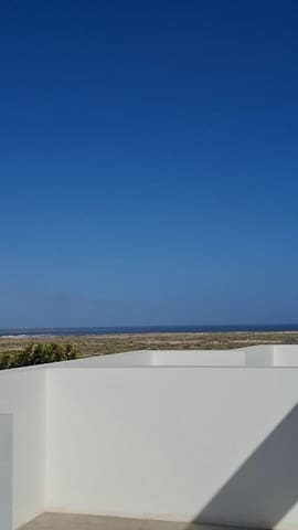 3 soveværelse Semi-Rækkehus til salg i Corralejo, La Oliva med swimmingpool - € 395.000 (Ref: 8926389)