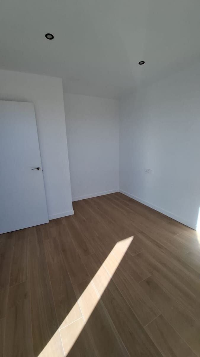 3 soverom Kjedet enebolig til salgs i Corralejo med svømmebasseng - € 395 000 (Ref: 8926389)