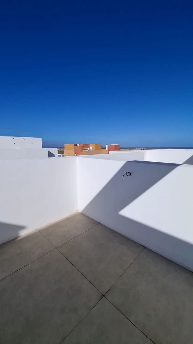 3 chambre Villa/Maison Semi-Mitoyenne à vendre à Corralejo avec piscine - 395 000 € (Ref: 8926389)