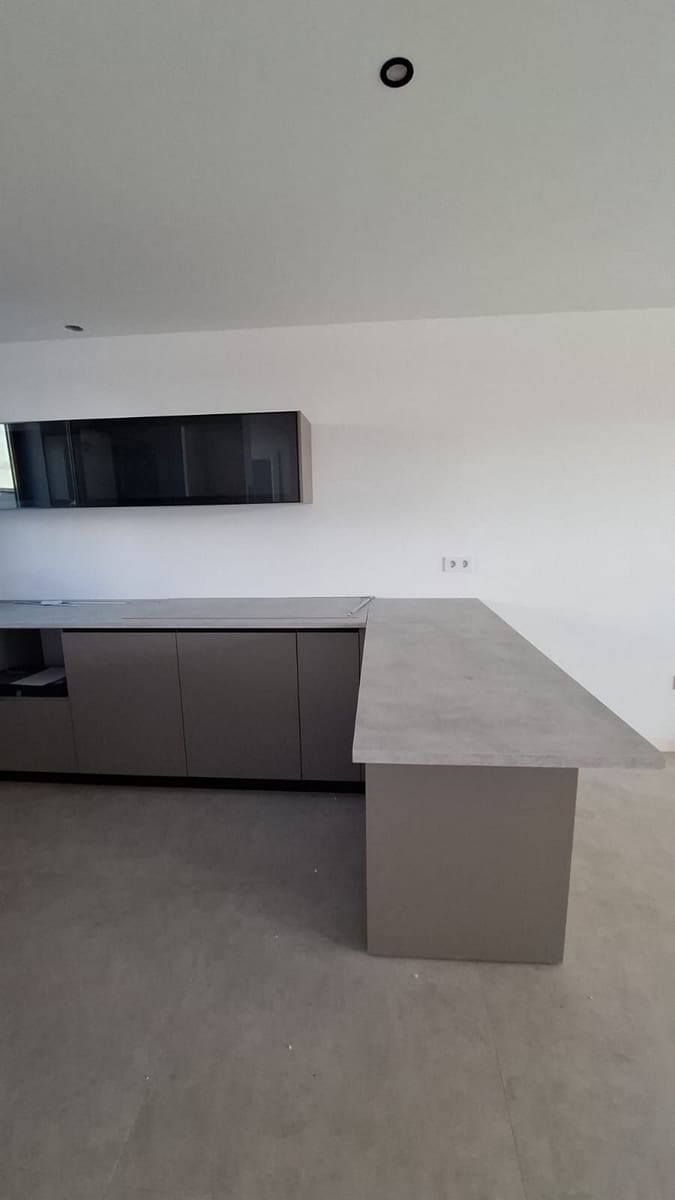 3 quarto Moradia Geminada para venda em Corralejo com piscina - 395 000 € (Ref: 8926389)