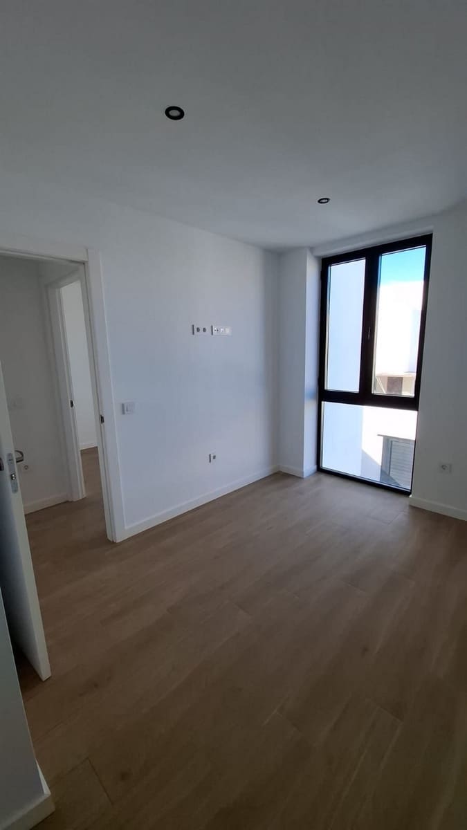3 quarto Moradia Geminada para venda em Corralejo com piscina - 395 000 € (Ref: 8926389)