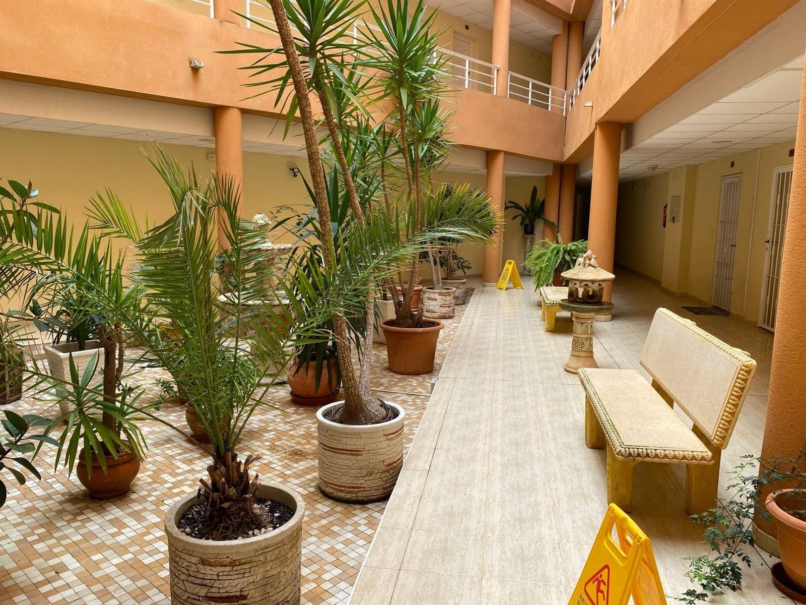 2 Zimmer Apartment zu verkaufen in San Miguel de Salinas mit Pool - 198.000 € (Ref: 8929887)