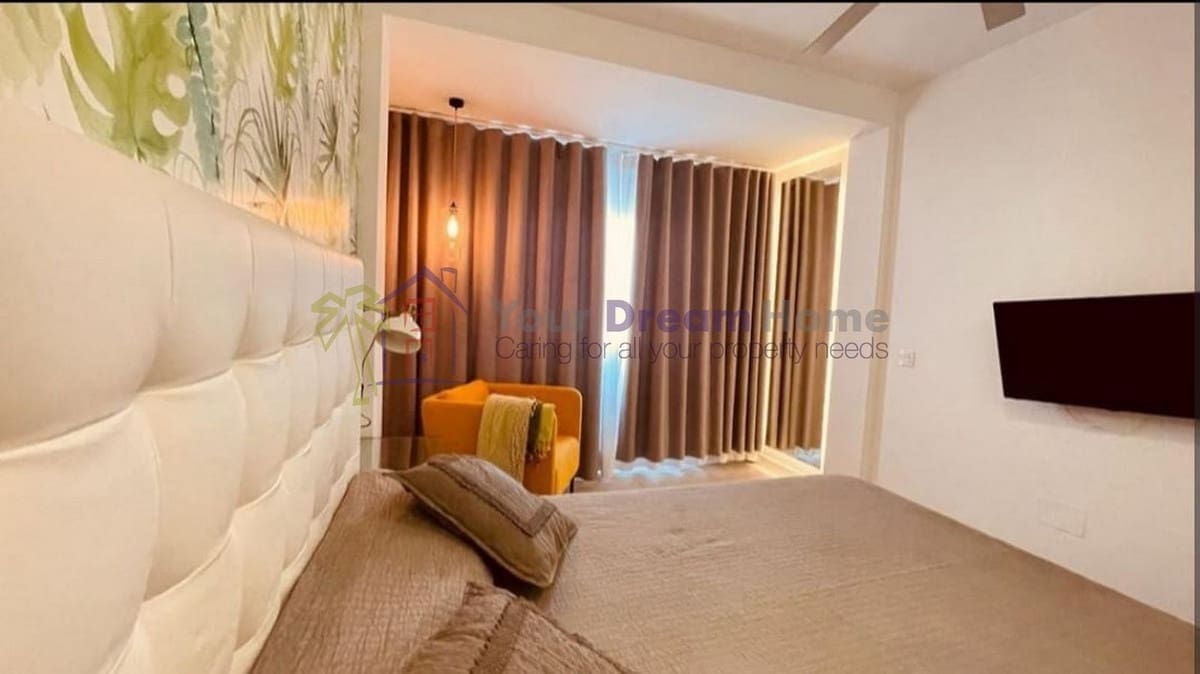 1 sovrum Lägenhet till salu i Corralejo med pool - 260 000 € (Ref: 8930391)