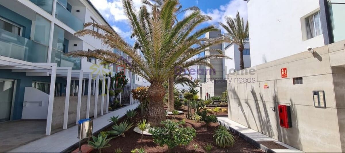 1 sovrum Lägenhet till salu i Corralejo med pool - 260 000 € (Ref: 8930391)